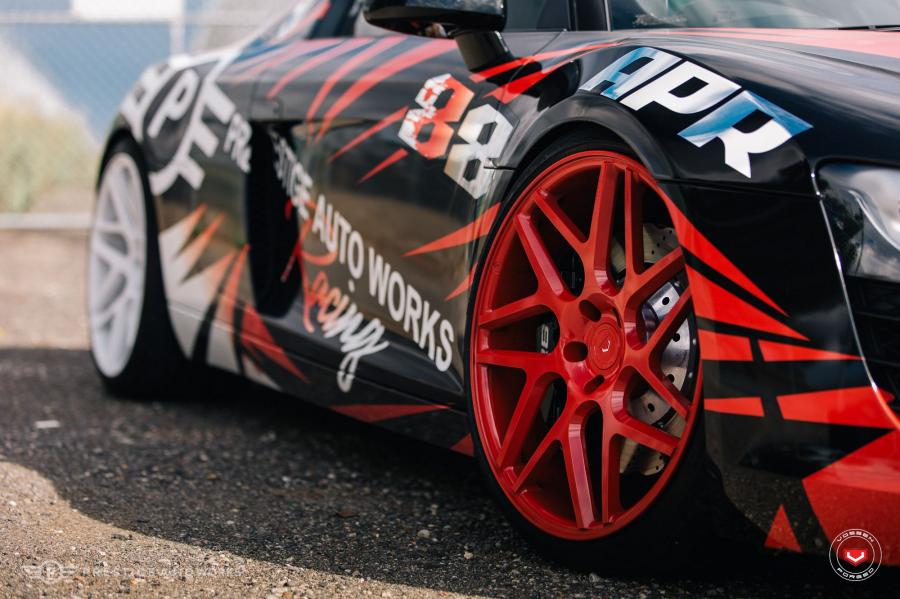 Детали экстерьера Audi R8 V10 on Vossen Wheels (VPS-315T) 2017 года  (фото 2 из 6)